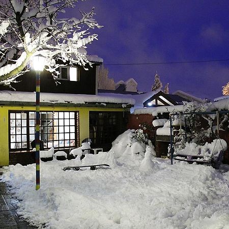Casa Del Pueblo Hostel Esquel Exterior photo